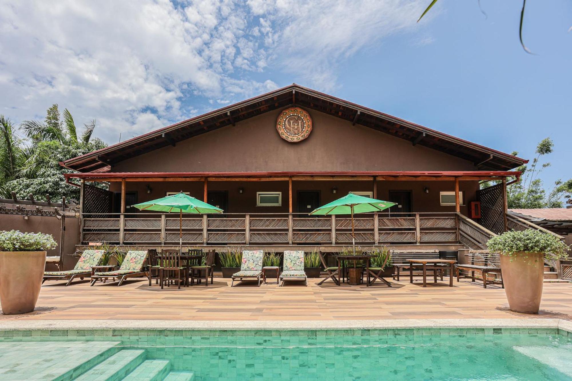 Estaleiro Guest House บัลเนอาริโอ กังโบริว ภายนอก รูปภาพ